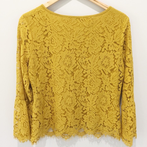 Zac & Rachel Lace Top - Picture 2 of 5